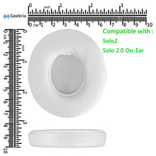 画像をギャラリービューアに読み込む, Geekria イヤーパッド QuickFit 互換性 パッド ビーツバイドクタードレ Beats Solo 2 Wireless (B0534) (Not Compatible with Beats Solo 2 Wired) On-Ear ヘッドホンに対応 イヤパッド/イヤークッション/イヤーカップ ( プロテインレザー / 白い )
