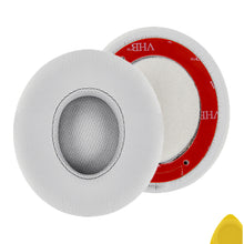 画像をギャラリービューアに読み込む, Geekria QuickFit イヤーパッド 互換性 パッ ド ビーツバイドクタードレ Beats Solo3, Solo 3.0 Wireless (A1796)ヘッドホンに対応 イヤパッド/イヤークッション/イヤーカップ (プロテインレザー / マットシルバー)
