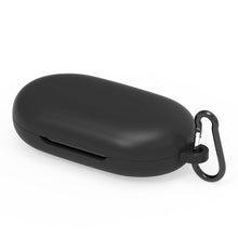 画像をギャラリービューアに読み込む, Geekria シリコン カバー 互換性 カバー アンカー Anker Soundcore AeroFit 対応 True Wireless Earbuds 充電ケースカバー 外装カバー キーホルダーフック付き、充電ポートアクセス可能 (黒)
