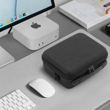 画像をギャラリービューアに読み込む, Geekria デスクトップ コンピューター ハードシェルケース アップル Apple 2026 Mac Mini M5 / Apple 2024 Mac Mini M4 / Mini M4 Proに対応 トラベル キャリングバッグ マジック Magicマウス/トラックパッド/アクセサリーに適用 (ダークグレー)
