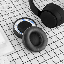 画像をギャラリービューアに読み込む, Geekria イヤーパッド QuickFit 互換性 パッド ビーツバイドクタードレ Beats Solo Pro (A1881) ヘッドホンに対応 パッド イヤー / イヤーカップ (プロテインレザー / ブラック)

