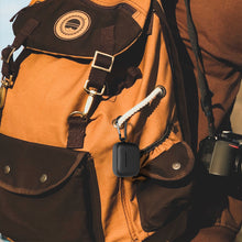 画像をギャラリービューアに読み込む, Geekria Silicone カバー ゼンハイザー Sennheiser CX 500BT と互換性のある True Wireless Earbuds 充電ケース カバー 充電ポートにアクセスするためのキーチェーン フック付き (Black)
