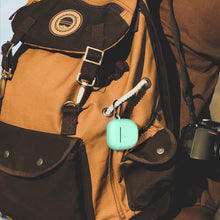 画像をギャラリービューアに読み込む, Geekria シリコン カバー 互換性 カバー ボーズ Bose QuietComfort Earbuds II 対応 True Wireless Earbuds 充電ケースカバー 外装カバー キーホルダーフック付き、フロントLED可視 (緑)
