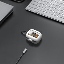 画像をギャラリービューアに読み込む, Geekriaシリコンカバー 互換性 カバージェイビーエル JBL Live Flex 3 対応 True Wireless Earbuds 充電ケースカバー 外装カバーキーホルダーフック付き、充電ポートアクセス可能 、フロントLED可視 (白)
