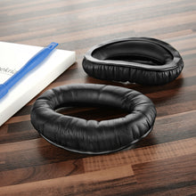 画像をギャラリービューアに読み込む, Geekria QuickFit イヤーパッド 互換性 パッド ボーズ Bose Aviation Headset X, A10, A20 ヘッドホンに対応 イヤパッド/イヤークッション/イヤーカップ ( プロテインレザー / ブラック )
