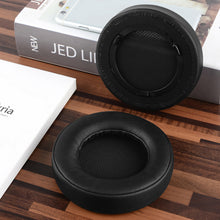 画像をギャラリービューアに読み込む, Geekria イヤーパッド QuickFit 互換性 パッド コルセア Corsair Virtuoso RGB, Virtuoso RGB Wireless SE, Virtuoso RGB Wireless XT ヘッドホンに対応 パッド イヤークッション / イヤーカップ (プロテインレザー / ブラック)
