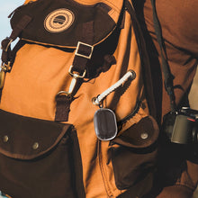 画像をギャラリービューアに読み込む, Geekria TPU カバー 互換性 カバー JBL Endurance Race 対応 True Wireless Earbuds 充電ケース充電ケースカバー 外装カバー キーホルダーフック付き、充電ポートアクセス可能 (Clear)
