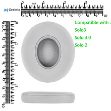 画像をギャラリービューアに読み込む, Geekria QuickFit イヤーパッド 互換性 パッ ド ビーツバイドクタードレ Beats Solo3, Solo 3.0 Wireless (A1796)ヘッドホンに対応 イヤパッド/イヤークッション/イヤーカップ (プロテインレザー / マットシルバー)
