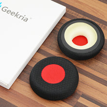 画像をギャラリービューアに読み込む, Geekria コンフォート メッシュファブリック 通気性 交換用イヤーパッド Jabra Evolve 65, 65UC, 65MS, 40, 40UC, 40MS, 30, 30II, 30US, 20, 20SE, 20UC, 20MS ヘッドセット対応 修理交換用パーツ (ブラック/赤)
