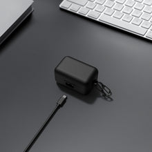 画像をギャラリービューアに読み込む, Geekria シリコン カバー 互換性 カバー Sennheiser Momentum 3 対応 True Wireless Earbuds 充電ケース充電ケースカバー 外装カバー キーホルダーフック付き 充電ポートアクセス可能 (Black)
