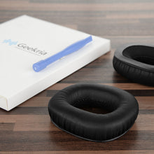 画像をギャラリービューアに読み込む, Geekria イヤーパッド QuickFit 互換性 パッド ロジクール Logitech UE4000 ヘッドホンに対応 パッド イヤー / イヤーカップ ( プロテインレザー / ブラック )
