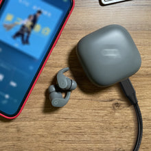 画像をギャラリービューアに読み込む, Geekria USB 充電ケーブル Beats Powerbeats Pro 2、AirPods 4/3、AirPods Pro 2、Studio Pro、Solo4、USB-C 交換用ビーガンレザー ショート電源充電コード (1 フィート/30 cm 2 パック) と互換性あり
