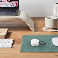 画像をギャラリービューアに読み込む, Geekria シリコンカバー 互換性 カバーサムスン SAMSUNG Galaxy Buds FE 対応充電ケース True Wireless Earbuds カバー 外装カバーキーホルダーフック付き、充電ポートアクセス可能（白）
