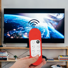 画像をギャラリービューアに読み込む, Geekria Chromecast カバー グーグル / Google TV HD 2022 リモコン対応 - 軽量 滑り止め 耐衝撃 シリコンカバー Google TV 4K 2020 リモコン用 ストラップ付き (赤)
