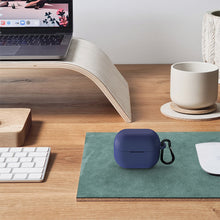 画像をギャラリービューアに読み込む, Geekria シリコン カバー 互換性 カバーサムスン SAMSUNG Galaxy Buds 3/Galaxy Buds3 Pro対応 True Wireless Earbuds 充電ケースカバー 外装カバーキーホルダーフック付き、充電ポートアクセス可能（青）
