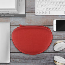 画像をギャラリービューアに読み込む, Geekria ケース Sheild ヘッドホンケース 互換性 ハードケース 旅行用 ハードシェルケース ゼンハイザー Sennheiser Momentum 2.0, ロジクール Logitech H900, H800, H600 に対応 収納ポーチ付属 (ラックスレッド)
