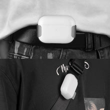 画像をギャラリービューアに読み込む, Geekria 超軽量ポリカーボネート製ベルトクリップイヤホンケース Apple AirPods Pro 2対応 ハイキングやアウトドア活動に最適なハードケース しっかり固定 (ブラック/ホワイト 2個パック)
