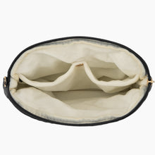 画像をギャラリービューアに読み込む, Geekria NOVA ヘッドホン用パフィーポーチ ジェイビーエル JBL Tour One M3、ボーズ Bose QC Ultra、ゼンハイザー Sennheiser PXC 550-II 対応 ソフトシェル交換用保護トラベルキャリーバッグ ケーブル収納付き (ブラック)
