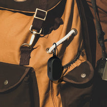 画像をギャラリービューアに読み込む, Geekria シリコンカバー 互換性カバージャブラ Jabra Elite 7 Pro Jabra Elite 7 対応 True Wireless Earbuds 充電ケースカバー 外装カバー キーホルダーフック付き、充電ポートアクセス可能（黒）
