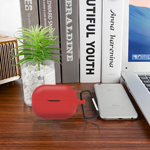 画像をギャラリービューアに読み込む, Geekria シリコン カバー 互換性 カバー JBL Vibe 200TWS, Wave 200TWS 対応 True Wireless Earbuds 充電ケース充電ケースカバー 外装カバー キーホルダーフック付き、充電ポートアクセス可能 (Red)
