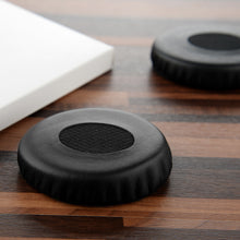 画像をギャラリービューアに読み込む, Geekria イヤーパッド QuickFit 互換性 パッド ボーズ Bose On-Ear OE2, OE2i, SoundTrue On-Ear, SoundLink On-Ear ヘッドホンに対応 イヤパッド/イヤークッション/イヤーカップ (プロテインレザー / ブラック ブルー)
