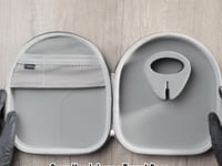 ギャラリービューアGeekria ケース Shield ヘッドホンケース 互換性 ハードケース 旅行用 ハードシェルケース ソニー Sony WH-1000XM5, WH-CH710N, WH-CH720N, WH-CH700N, WH-ULT900N, WH-1000XM4, WH-1000XM3, WH-XB910N に対応 収納ポーチ付き（グレー）に読み込んでビデオを見る
