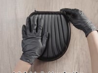 ギャラリービューアGeekria ケース Sheild ヘッドホンケース 互換性 ハードケース 旅行用 ハードシェルケース オーディオテクニカ Audio-Technica ATH-MSR7, ATH-ANC700BT, ATH-SR50BT, ATH-SR30BT に対応 収納ポーチ付き (ブラック)に読み込んでビデオを見る
