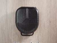 ギャラリービューアGeekria ケース Sheild ヘッドホンケース 互換性 ハードケース 旅行用 ハードシェルケース ジェイビーエル JBL TourONE, Live 650BTNC, TUNE 770NC, TUNE 750NC, Tune 760NC, Tune 720BT, TUNE 710BT, Live 770NC, E65BTNC に対応 収納ポーチ付き (ホワイト)に読み込んでビデオを見る
