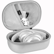 画像をギャラリービューアに読み込む, Geekria UltraShell ケース 互換性あ Beats Solo Pro, Solo3.0, Solo2.0, SoloHD ヘッドホンに対応 交換 保護 用のハードケース ハードシェルトラベルキャリングバッグ アクセサリー用のスペースがあり (シルバー)
