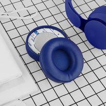 画像をギャラリービューアに読み込む, Geekria イヤーパッド QuickFit 互換性 パッド ビーツバイドクタードレ Beats Solo Pro (A1881) ヘッドホンに対応 パッド イヤー / イヤーカップ (プロテインレザー / ダークブルー)
